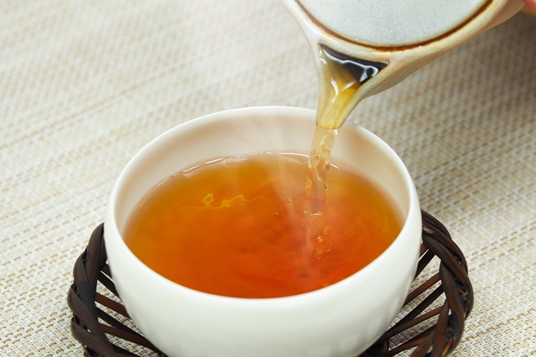 Loquat tea in hot water